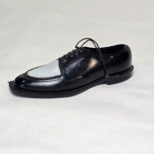 Vintage Miniature Oxford Shoe Figurine Hong Kong Black White Plastic No. 226
